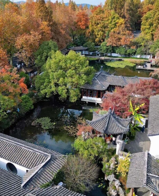 Hangzhou Highlights: West Lake, Silk Culture & Art Workshop - Strolling Xiaohezhijie: A Riverside Farewell