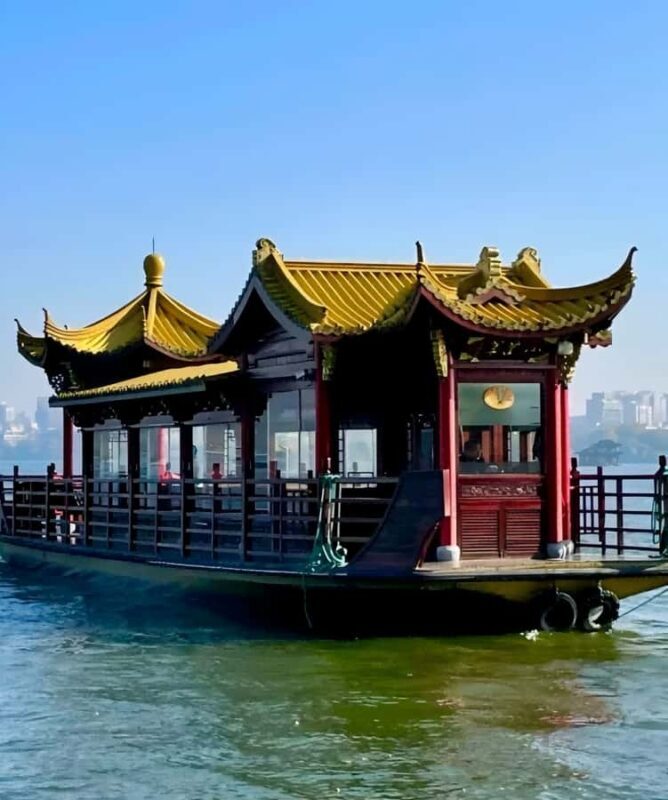 Hangzhou: Lingyin Temple, West Lake & Xiaohe Block - The Value of a Private Guided Experience