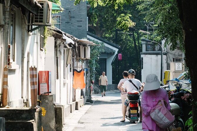 Hangzhou Mini-Hike Tour with Local Market Life Experience - In-Depth Look at the Hangzhou Mini-Hike Tour