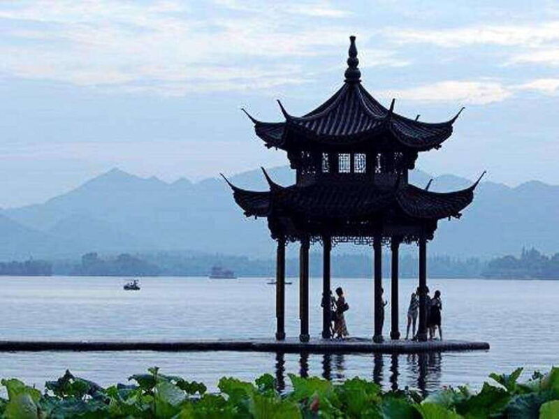 hangzhou-private-one-day-trip-from-shanghai-by-bullet-train