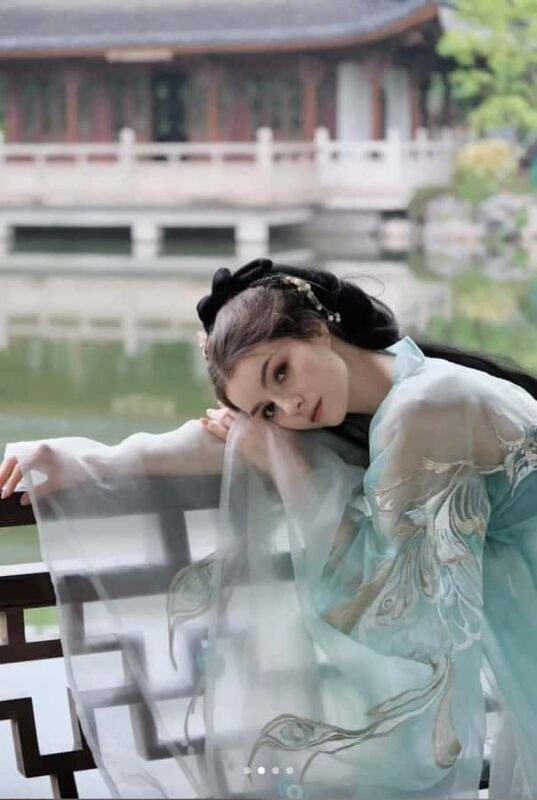 Hangzhou: Traditional Makeover & Photoshoot Experience - A Closer Look at the Experience