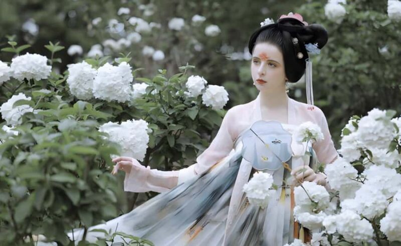 Hangzhou: Traditional Makeover & Photoshoot Experience - Who Would Love This Experience?