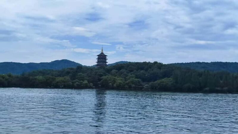 Hangzhou: West Lake and Classic Attractions Group Tour - FAQ