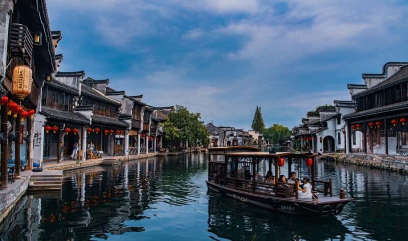 Hangzhou: Wuzhen & Nanxun Town Tour with Tea & Pingtan - Why You Might Want to Book This Tour