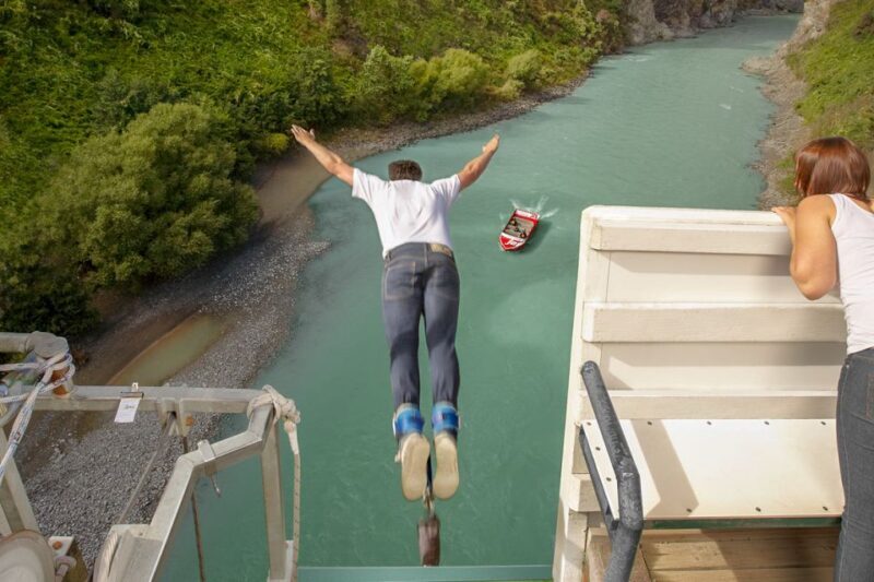 Hanmer Springs: 35-Meter Bungy Jump off Waiau Bridge - The Sum Up