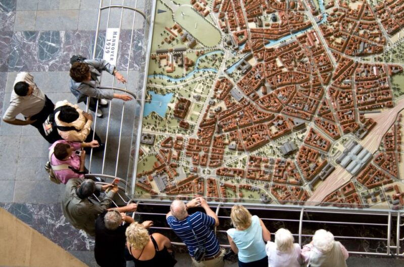 hannover-new-town-hall-exclusive-guided-walking-tour