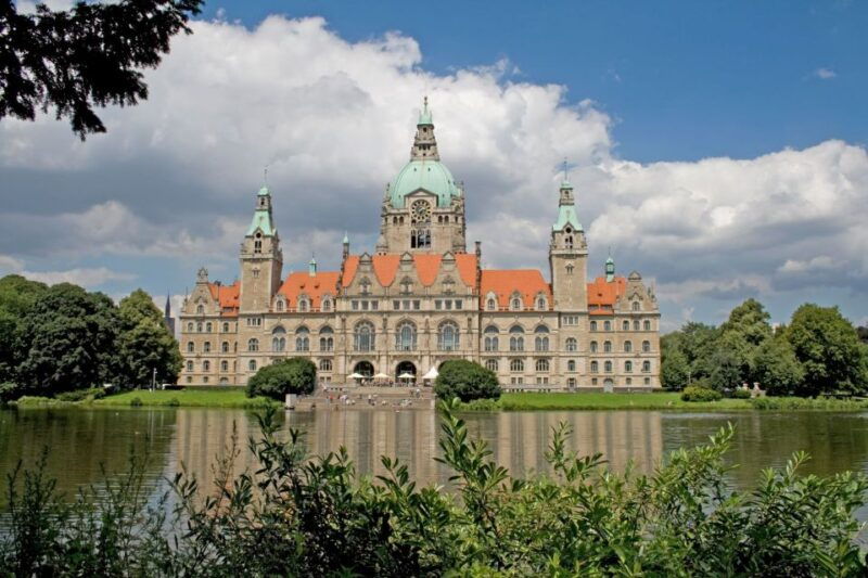 hannover-new-town-hall-exclusive-guided-walking-tour