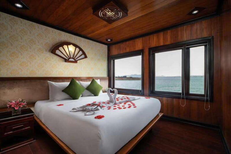 hanoi-2-day-halong-bay-boutique-cruise-with-kayaking