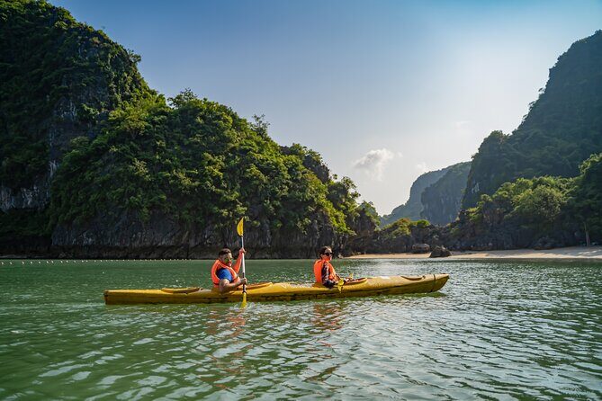 Hanoi: 2D1N Exclusive 6-Star Halong Bay Cruise & Scenic Discovery - Experience Overview: The Allure of a 6-Star Halong Bay Cruise