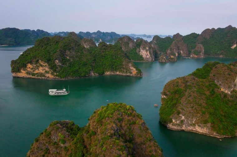 hanoi-3d2n-ha-long-bay-by-majestic-legend-cruise