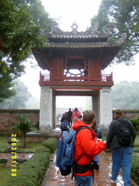 hanoi-4-day-tour-of-hanoi-halong-bay-hoa-lu-trang-an