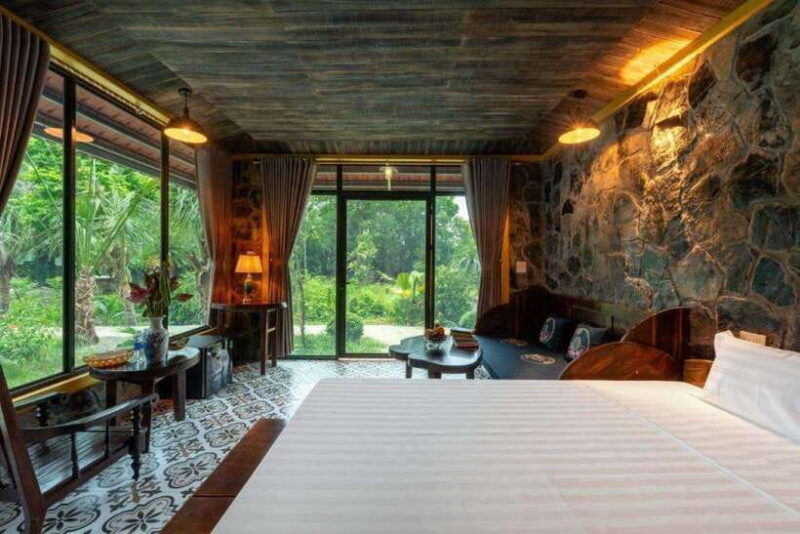 hanoi-4-day-trip-ninh-binh-halong-cruise-cabin-with-balcony