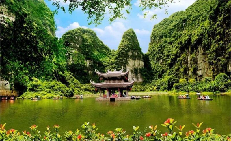 Hanoi: 5-Day Northern Vietnam Tour with Sapa & Ninh Binh - Transport, Accommodation, and Group Dynamics