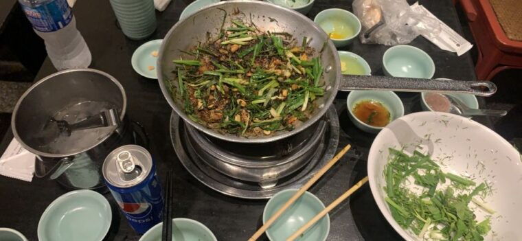 hanoi-7-tastings-street-food-tour-with-train-street