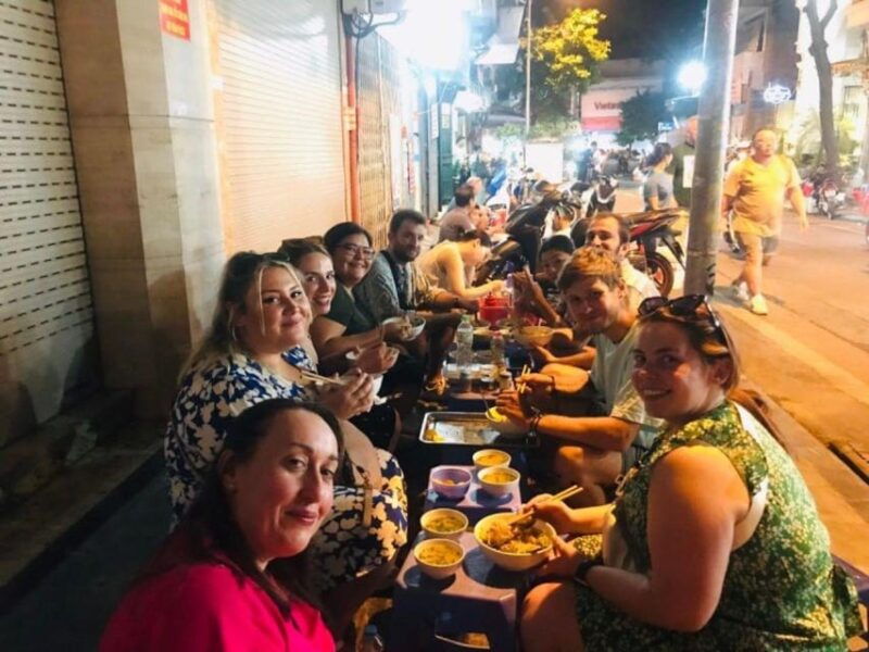 hanoi-amazing-street-food-tour-best-selling-tour