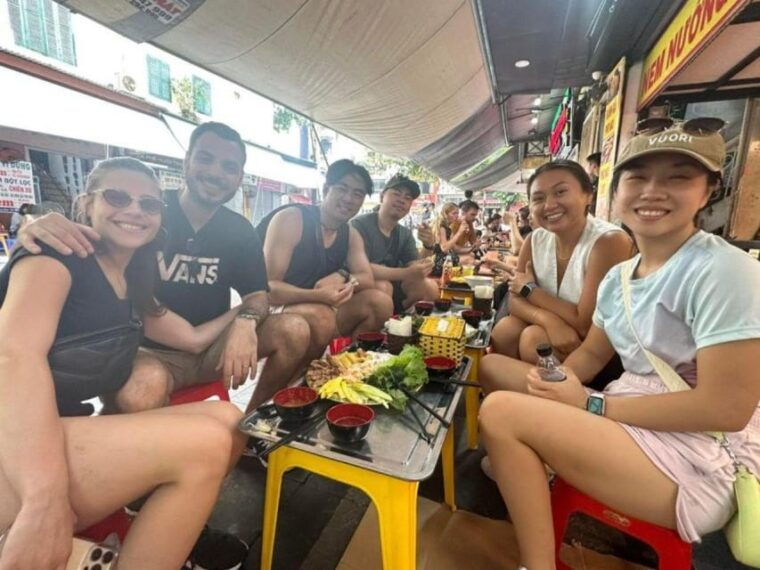 hanoi-amazing-street-food-tour-best-selling-tour