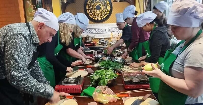 Hanoi Authentic Cooking Class and Local Market With Chef - Key Points