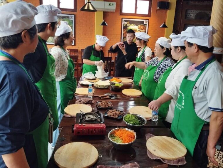 hanoi-authentic-cooking-class-and-local-market-with-chef
