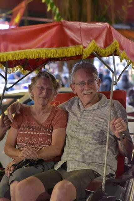 hanoi-authentic-cyclo-ride-and-street-food-experience