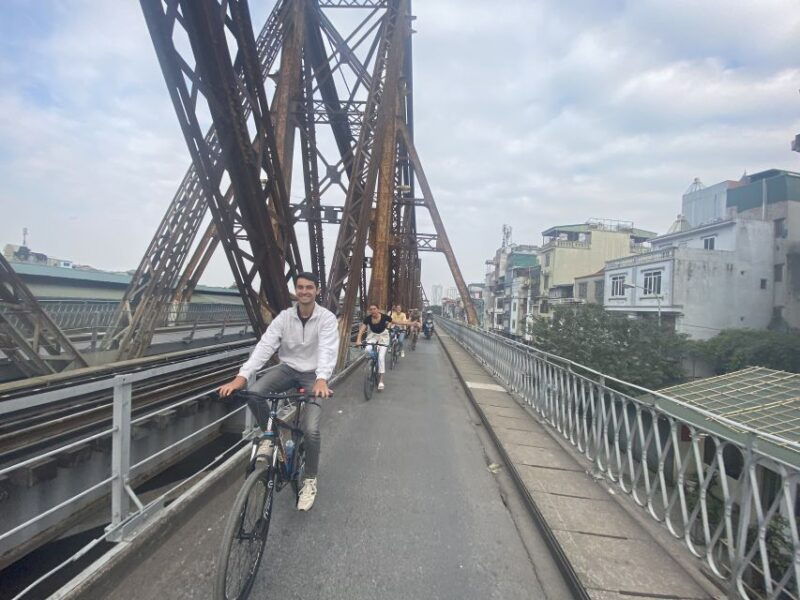 hanoi-bike-tour-through-hidden-gems-and-banana-island