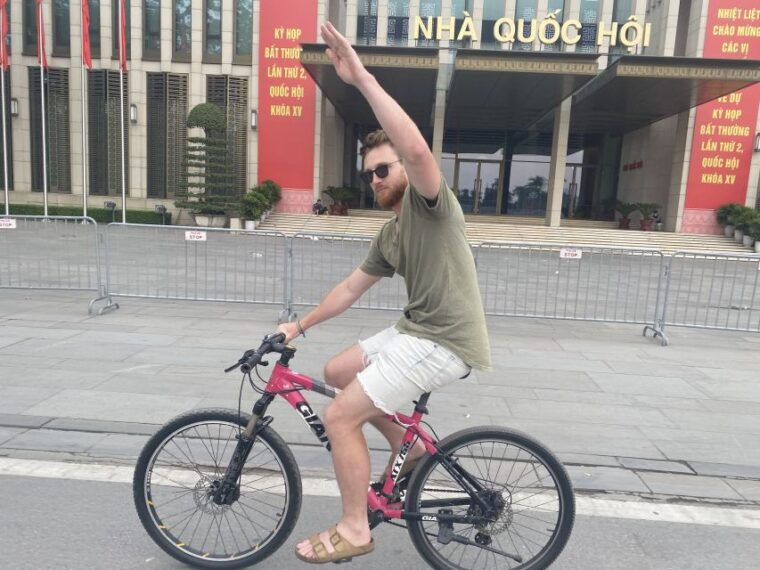hanoi-bike-tour-through-hidden-gems-and-banana-island