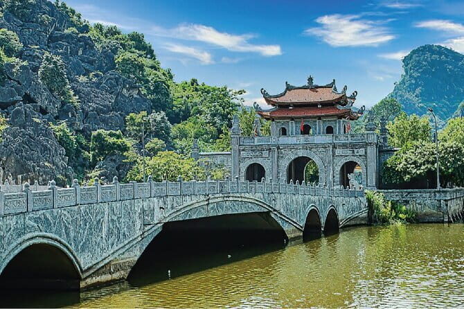 Hanoi City Half Day Private Tour Train Street and Incense Village - Final Thoughts
