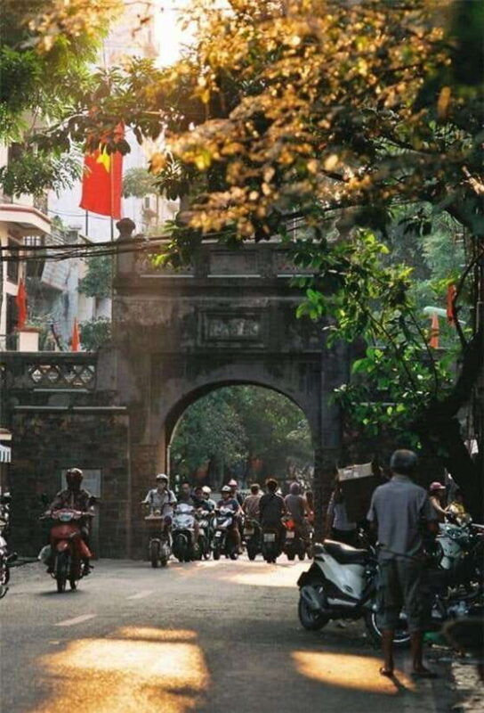 hanoi-city-highlights-tour-with-train-street-hidden-gems