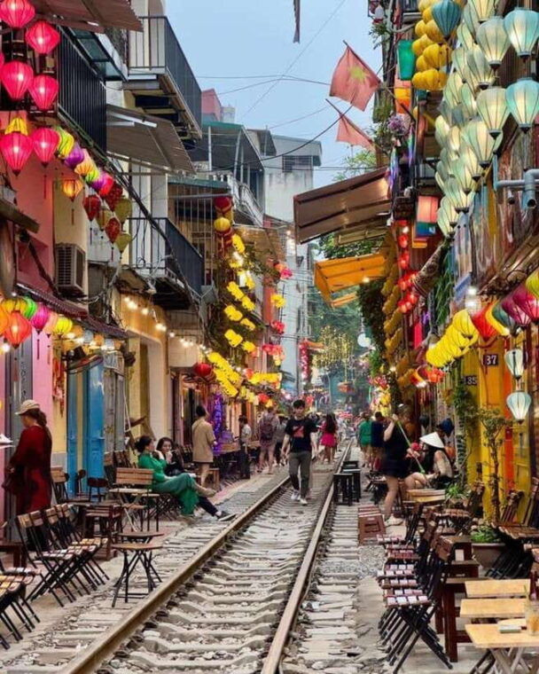 hanoi-city-highlights-tour-with-train-street-hidden-gems