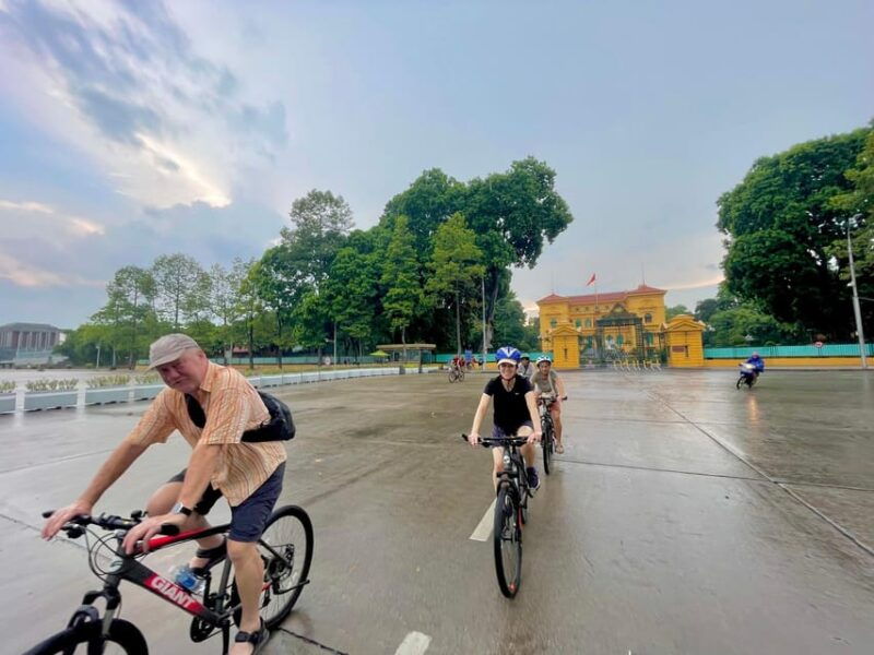 hanoi-city-tour-backstreet-alley-culture-train-street