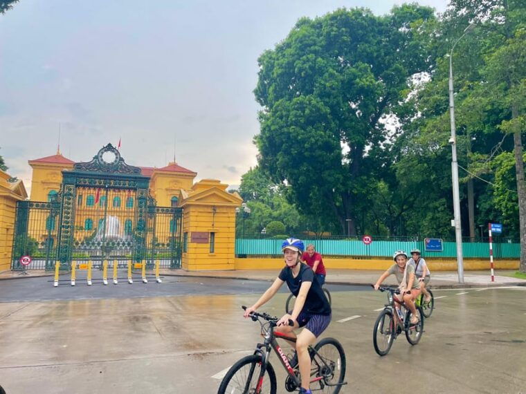 hanoi-city-tour-backstreet-alley-culture-train-street
