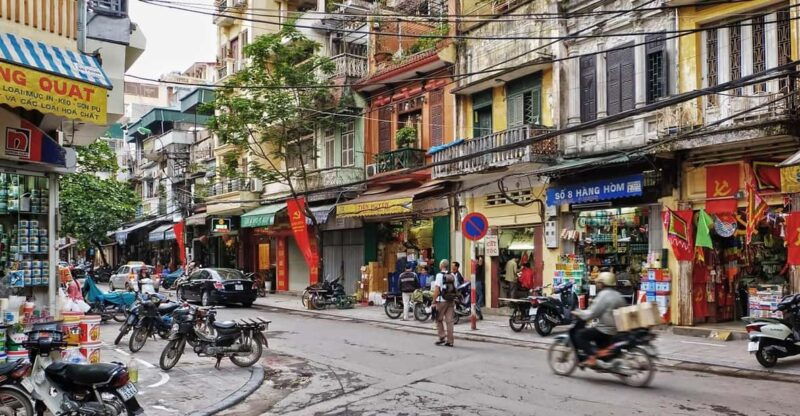 hanoi-city-tour-by-walking-no-food-with-train-street
