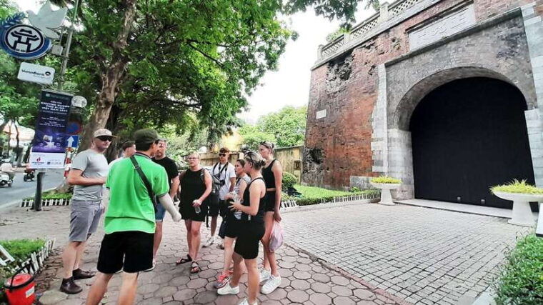 hanoi-city-tours-with-small-groups-by-bus-jeep-cycling