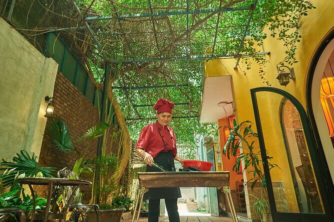 Hanoi Cooking Class: Pho/Bun Cha/Banh Xeo...+Free Egg/Salt Coffee - Supporting a Community and Making Your Meal Count