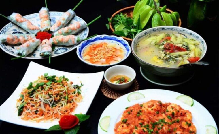 hanoi-cooking-class-vietnamese-meal