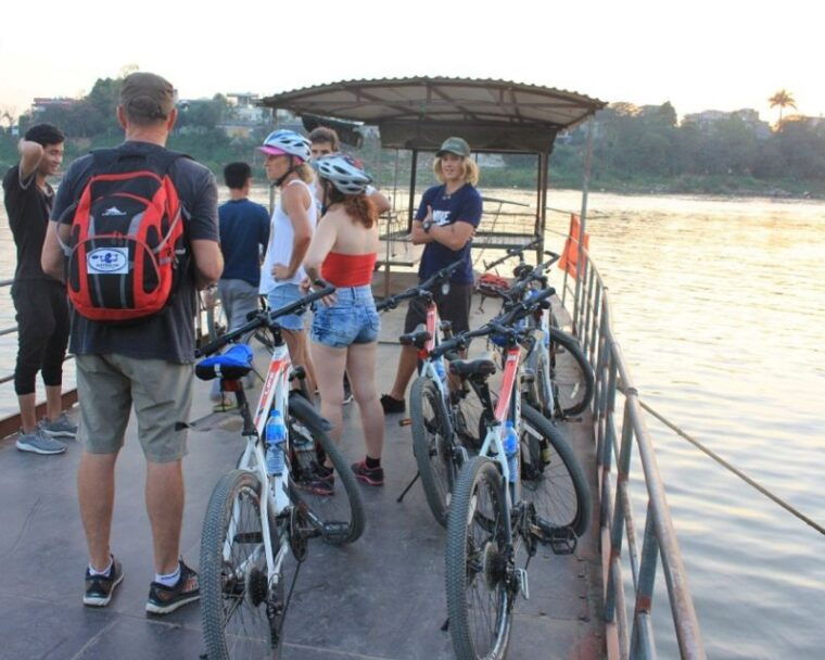 hanoi-countryside-bike-tour-red-river-culture-daily-life
