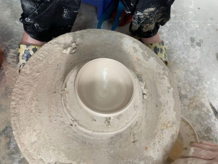 hanoi-countryside-motorbike-tour-bat-trang-ceramic-village