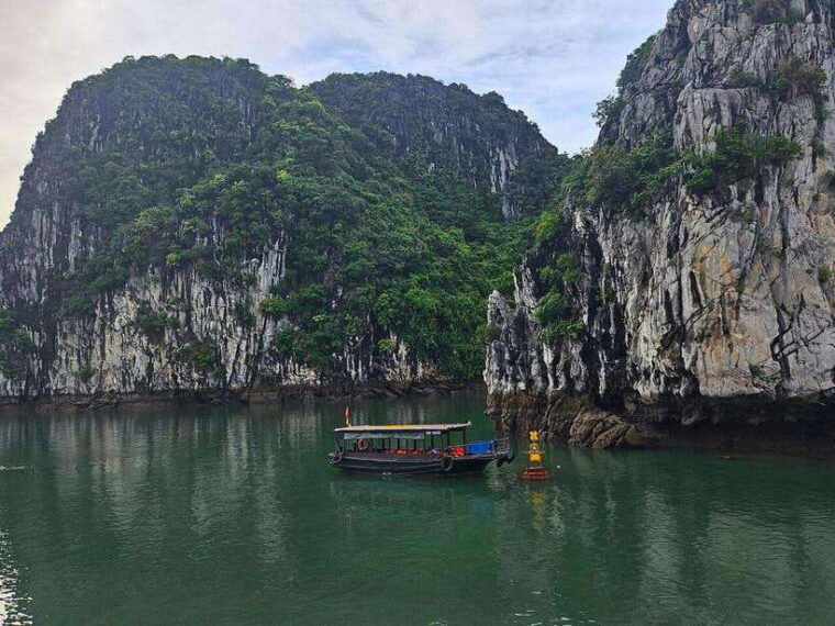 hanoi-discover-hidden-gems-2-day-cruise-to-bai-tu-long-bay