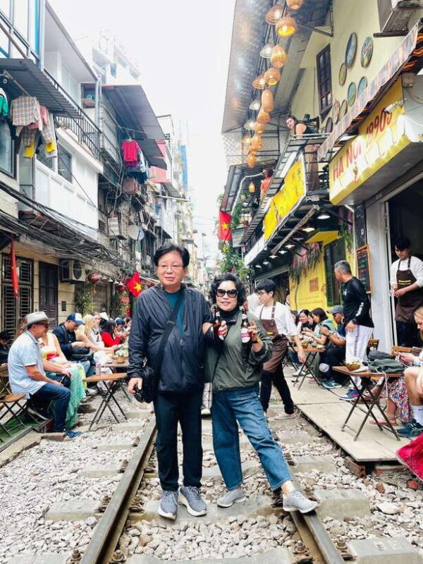 Hanoi Exclusive Craft Beer Bus: Cultural Sightseeing Tour - Key Points