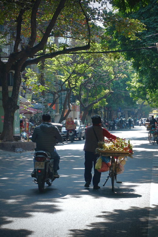 hanoi-explore-backstreets-local-life