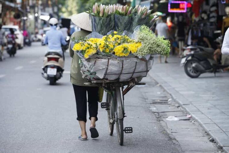 hanoi-explore-backstreets-local-life