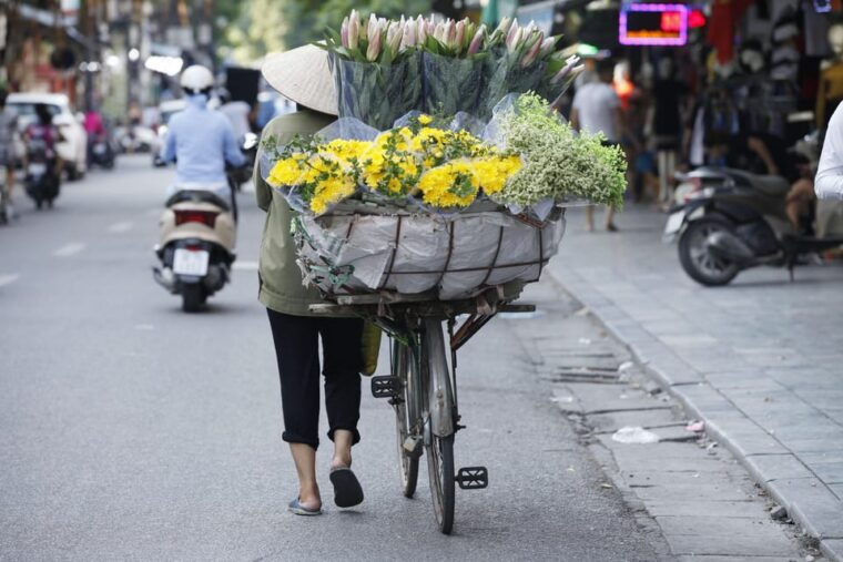 hanoi-explore-backstreets-local-life