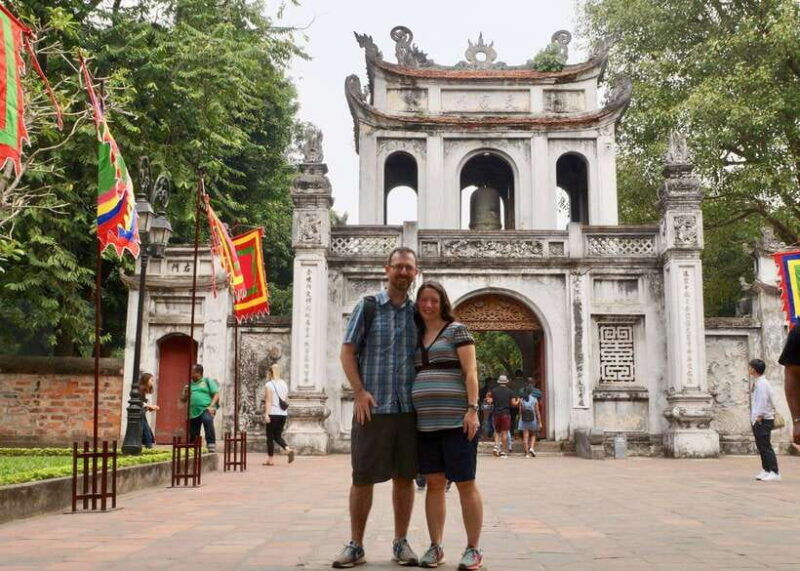 hanoi-full-day-city-highlights-tour-with-hoa-lo-prison