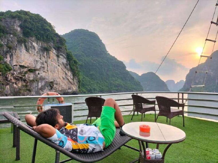 hanoi-full-day-halong-bay-cruise-with-kayak-caves-lunch