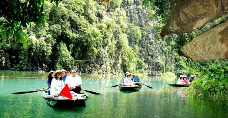 hanoi-full-day-tour-of-hoa-lu-tam-coc-and-the-mua-cave