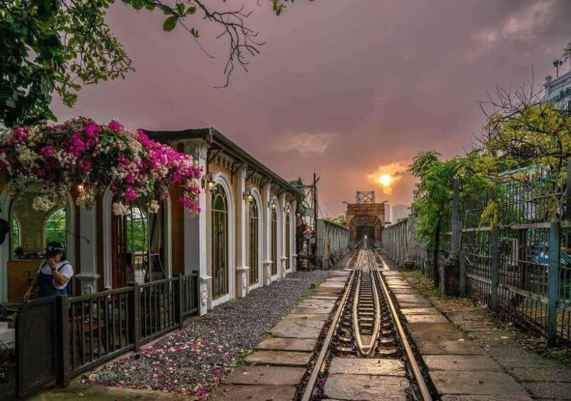 hanoi-guided-walking-tour-with-pho-and-egg-coffee