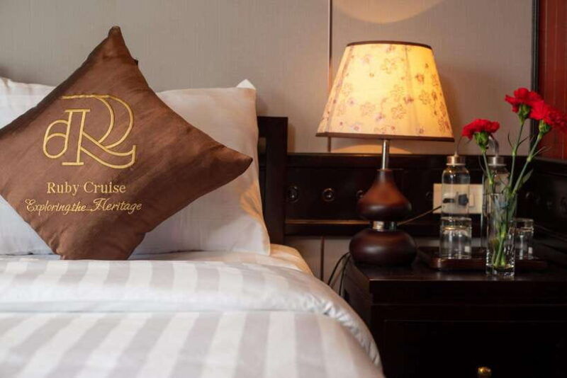 hanoi-ha-long-bay-2-day-1-night-tour-by-4-star-luxury-junk