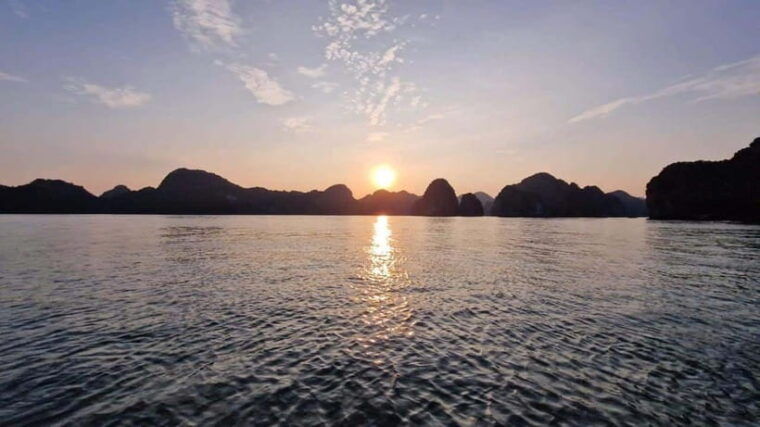 hanoi-ha-long-bay-catba-island-3-day-with-boutique-cruise
