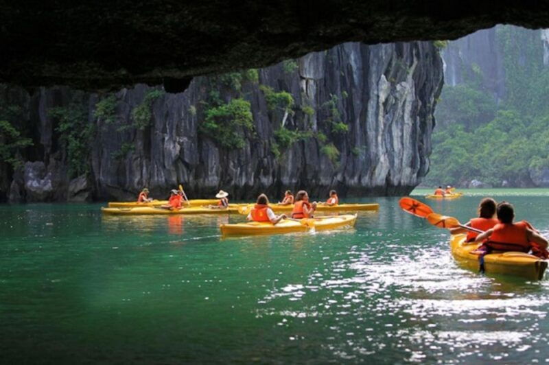 hanoi-ha-long-bay-cruise-day-tour-visit-titop-island-cave