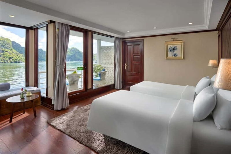 Hanoi: Ha long & Lan Ha Bay 5* cruises: bancony, all meals - Why Choose this Cruise?