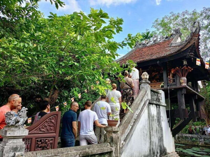 hanoi-half-day-city-sightseeing-private-tour-with-students
